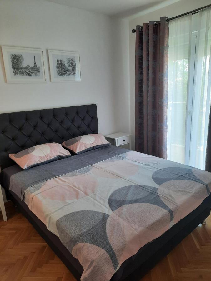 Apartmán Apartman Nk Nikšić Exteriér fotografie