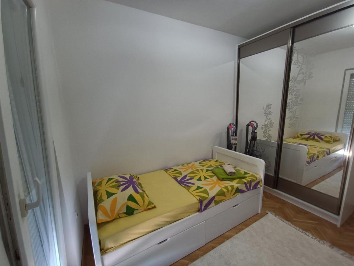 Apartmán Apartman Nk Nikšić Exteriér fotografie